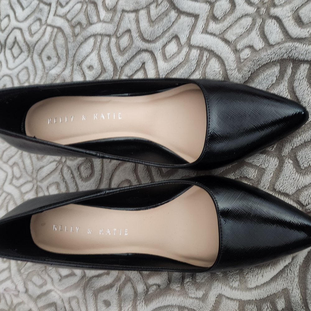 Kelly & Katie Black Women's Shoes